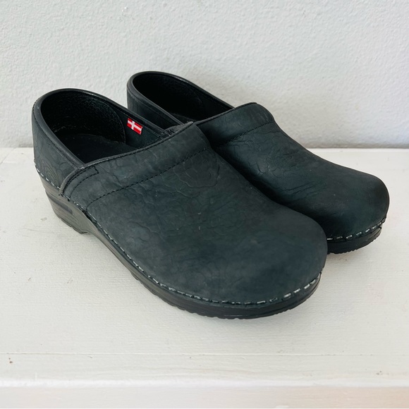 Sanita Shoes - Sanita Tooled Embossed Floral Rose Black Sueded Leather Clogs 37